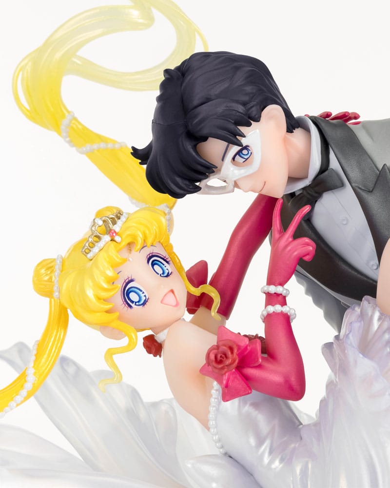 Sailor Moon FiguartsZERO Chouette PVC Statue Usagi & Tuxedo Mask Moonlight Glow Edition 24 cm by Bandai Tamashii Nations - Sailor Moon