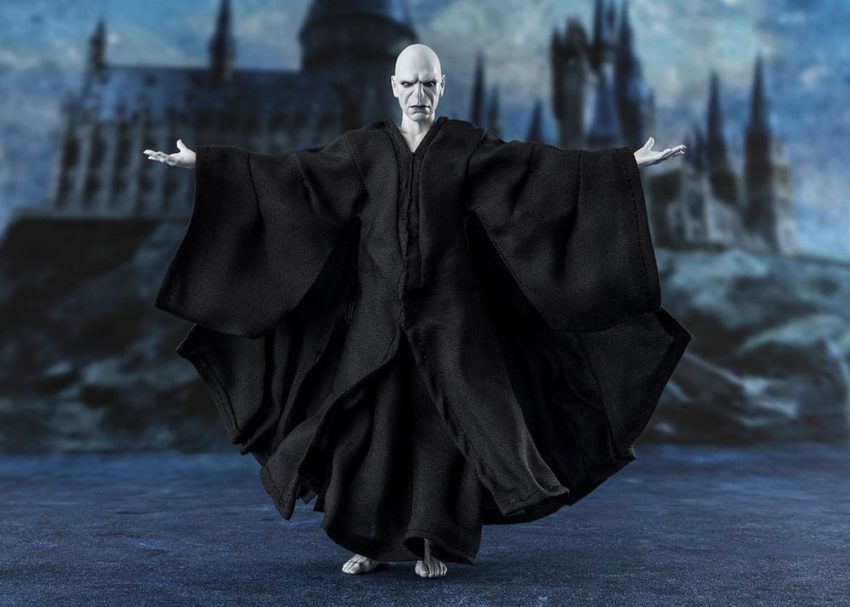 Harry Potter and the Philosopher's Stone S.H. Figuarts Action Figure Lord Voldemort 15 cm by Bandai Tamashii Nations - Harry Potter