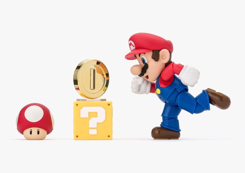Super Mario S.H. Figuarts Action Figure Super Mario 10 cm by Bandai Tamashii Nations - Super Mario