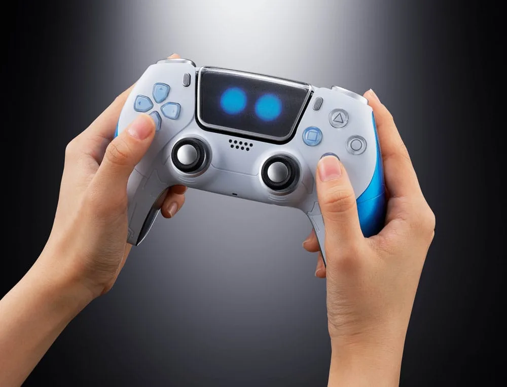 Astro Bot Chogokin Action Figure Astro Bot & Dual Speeder by Bandai Tamashii Nations - Astro Bot