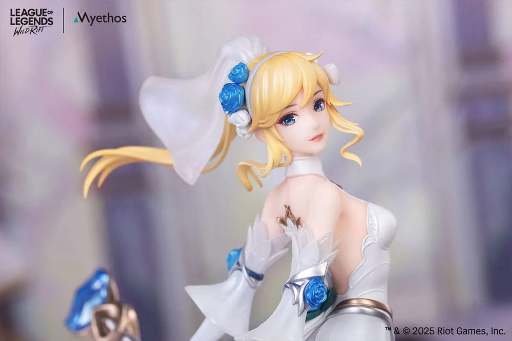League of Legends Gift+ PVC Statue 1/8 Lux (Crystal Rose Ver.) 22 cm by Myethos - League of Legends