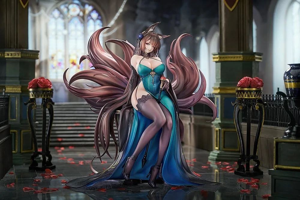 Azur Lane PVC Statue 1/7 Amagi: Throne of Fallen Petals Ver. 27 cm by Good Smile Company - Azur Lane