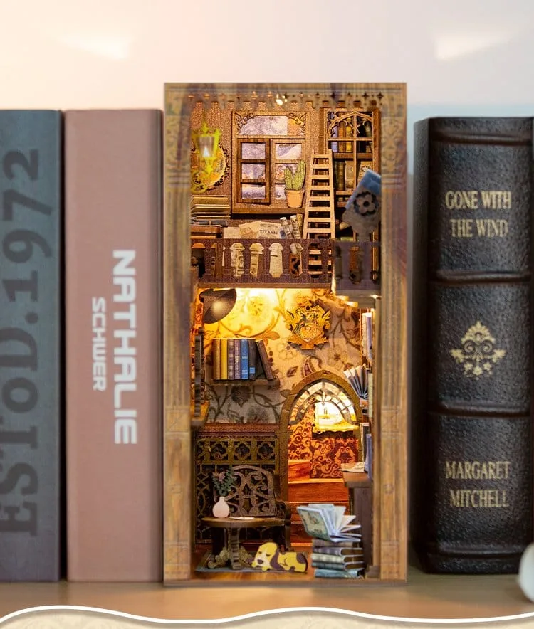 Book Nook Eternal Bookstore 23 x 11 cm by CuteBee - Other
