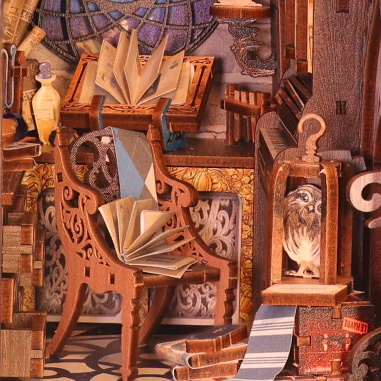 Book Nook Nebula Common Room 23 x 11 cm by CuteBee - Other