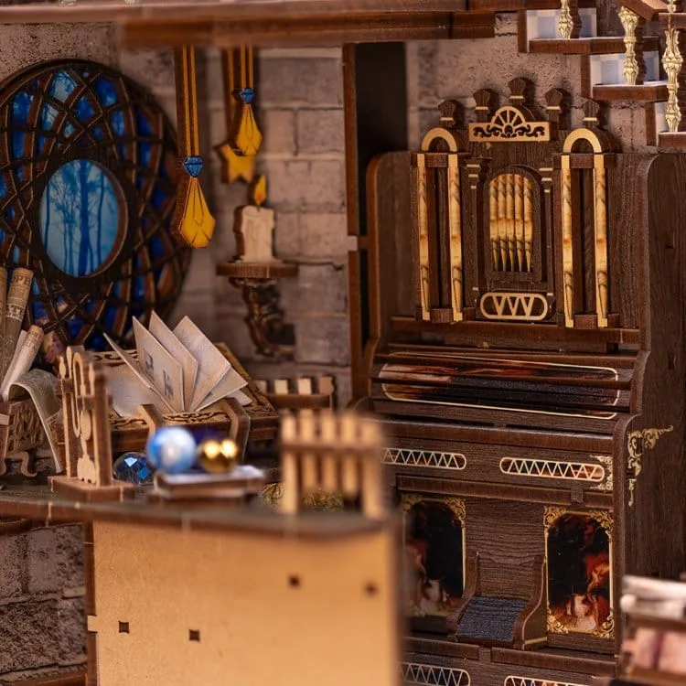 Book Nook Nebula Common Room 23 x 11 cm by CuteBee - Other