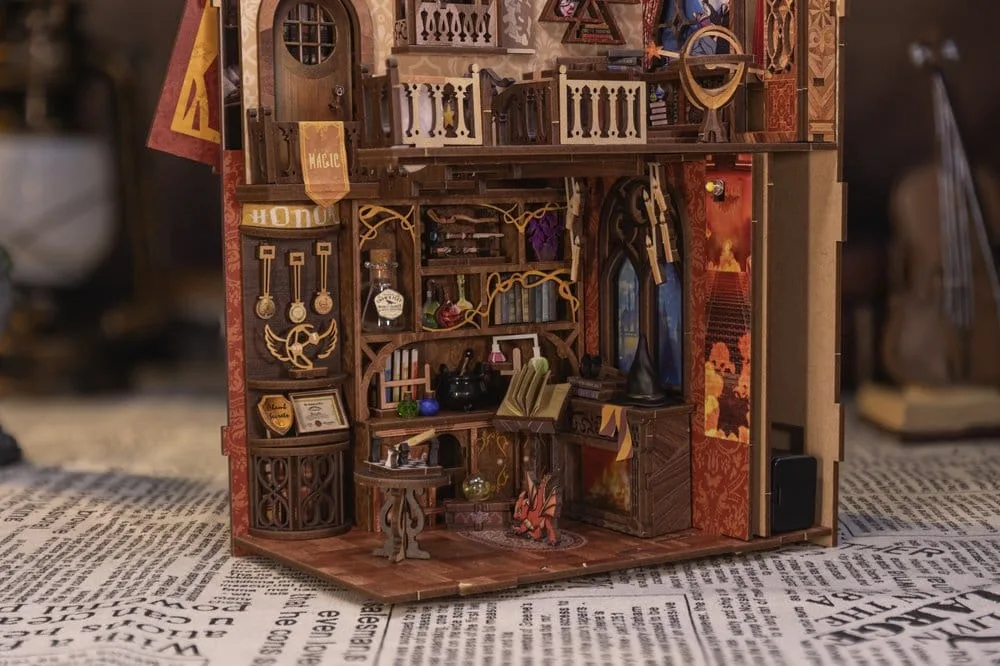 Book Nook Flame Common Room 23 x 11 cm by CuteBee - Other
