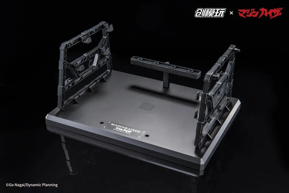 Mazinkaiser Plastic Alloy Frame Plastic Model Kit 30 cm by TRON MODEL x DRAGON HORSE - Mazinger