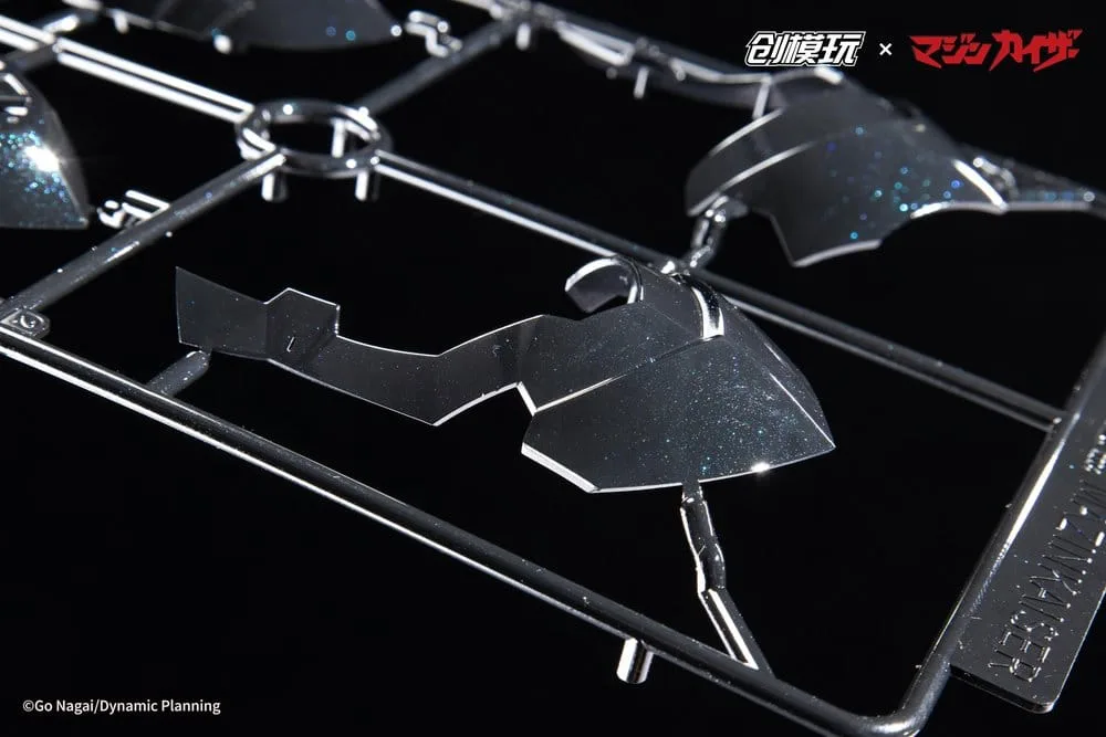 Mazinkaiser Plastic Alloy Frame Plastic Model Kit 30 cm by TRON MODEL x DRAGON HORSE - Mazinger