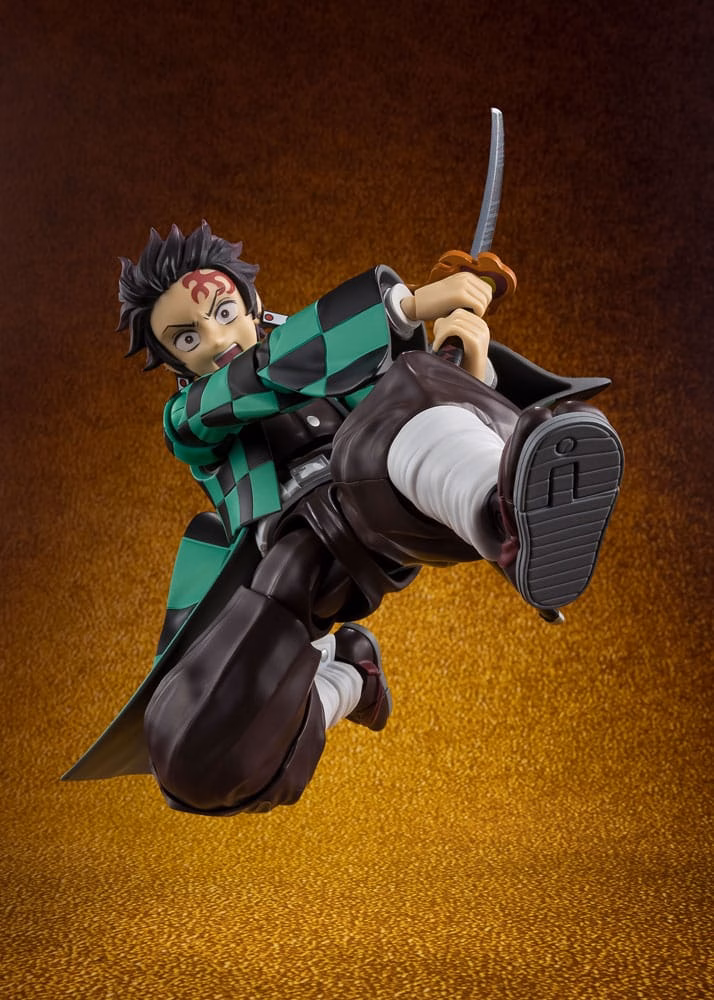 Demon Slayer: Kimetsu no Yaiba S.H. Figuarts Action Figure Tanjiro Kamado The Final Battle in the Infinity Castle 14 cm by Bandai Tamashii Nations - Demon Slayer