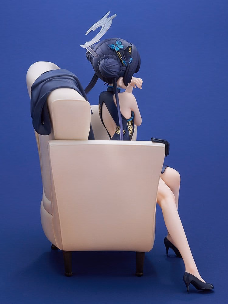 Blue Archive G.S. Collection PVC Figure 1/7 Kisaki: Memorial Lobby Ver. 16 cm by Good Smile Company - Blue Archive